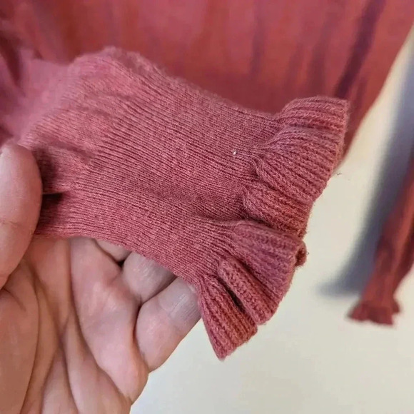 Aeropostale Rose Sweater / Medium - Picture 5 of 8